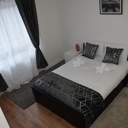 Glasgow Lovely Apartment D&N Luaran gambar